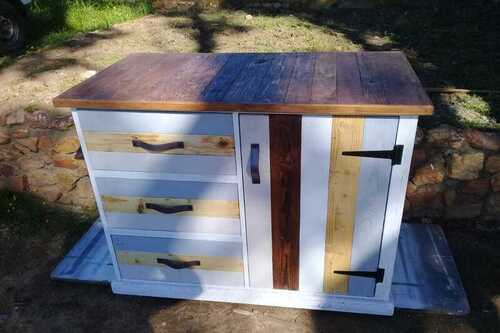 pallet 3 drawer dresser